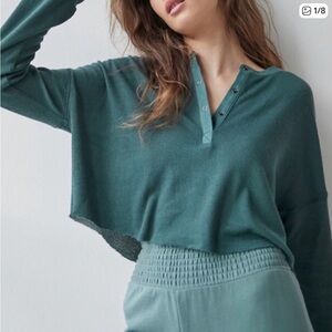 Urban Outfitters NWOT Green Crop Top Green